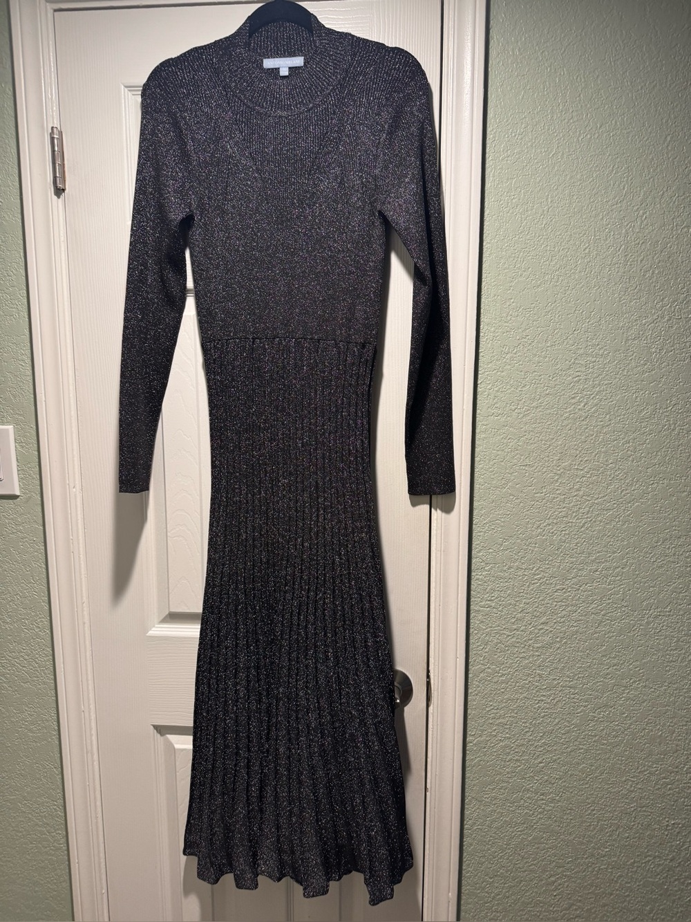 Antonio Melani Sleeve Metallic Knit Midi Dress - Dark Charcoal/Silver Excellent